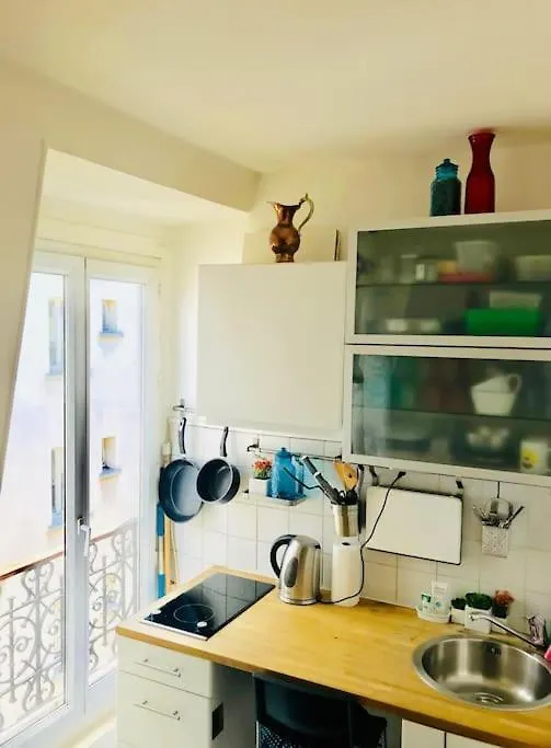 Cosy A Montmartre, A 15 Min Du Sacre-coeur Paris
