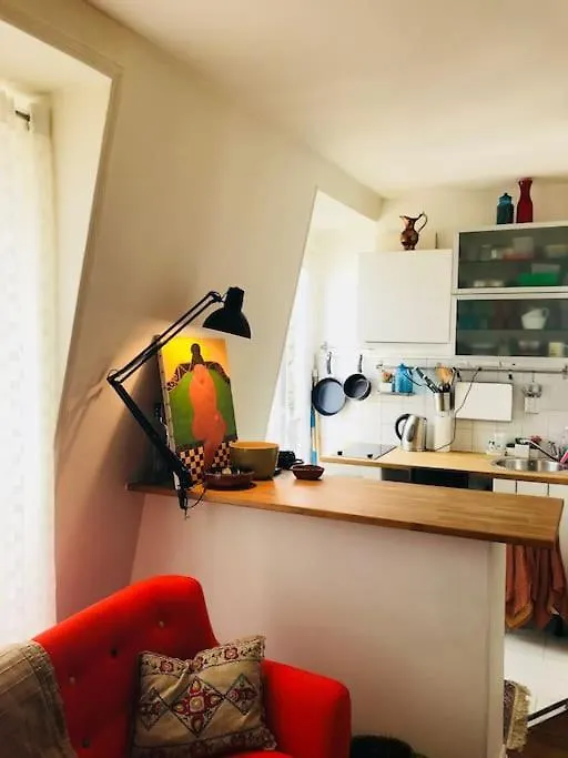 Cosy A Montmartre, A 15 Min Du Sacre-coeur